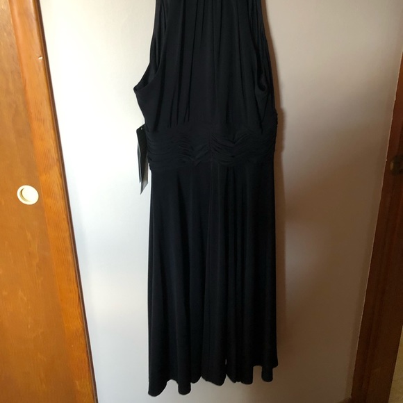 Jones New York black halter dress - Picture 5 of 6